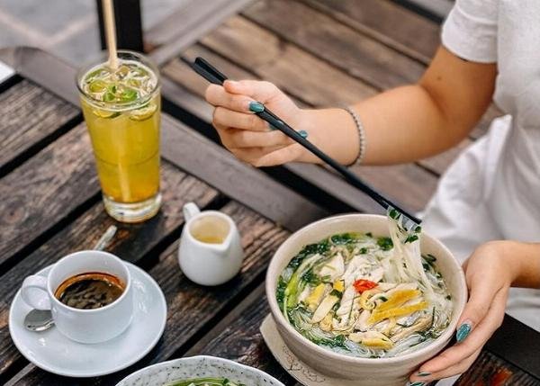 Bún đậu mắm tôm Gốc Đa gần Goldmark City, giữ trọn hương vị truyền thống Hà Nội.